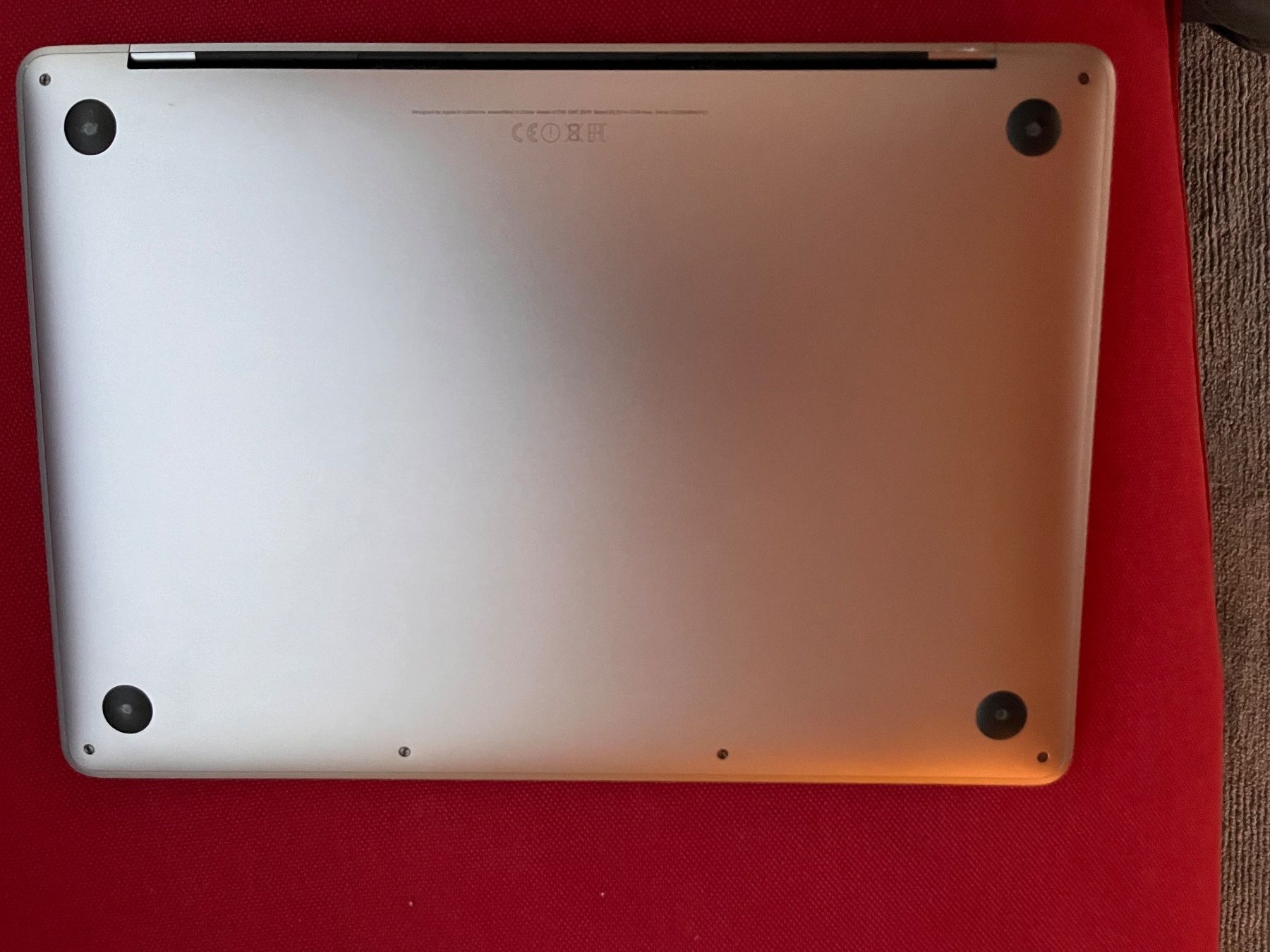 Apple Notebooks: MacBook Pro 2015 – Defekt aus Grimisuat von  2
