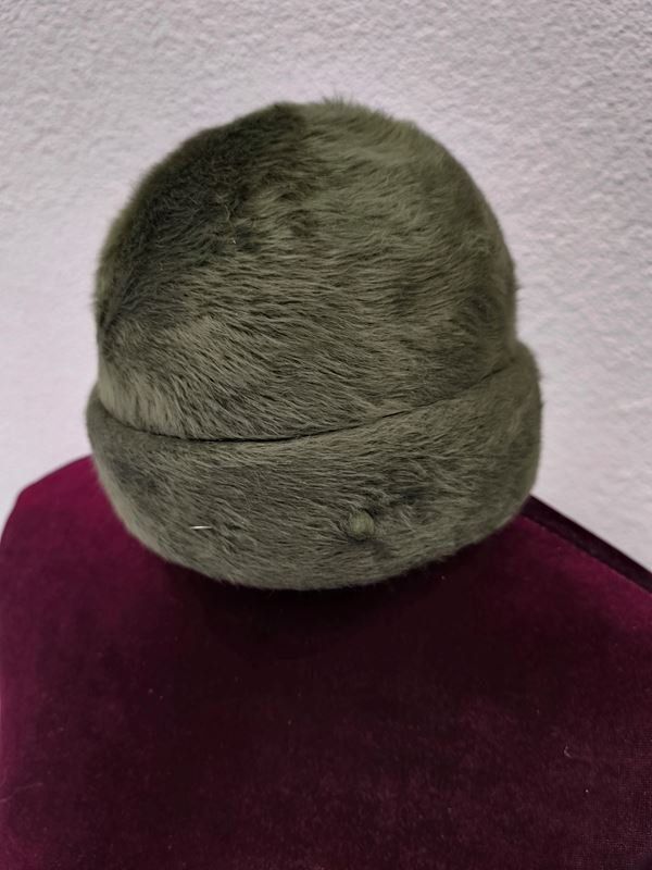 Chapeaux, bonnets & casquettes: Winter Fellmütze – D'occasion à Rüti ZH par Restwert_Rueti_ZH