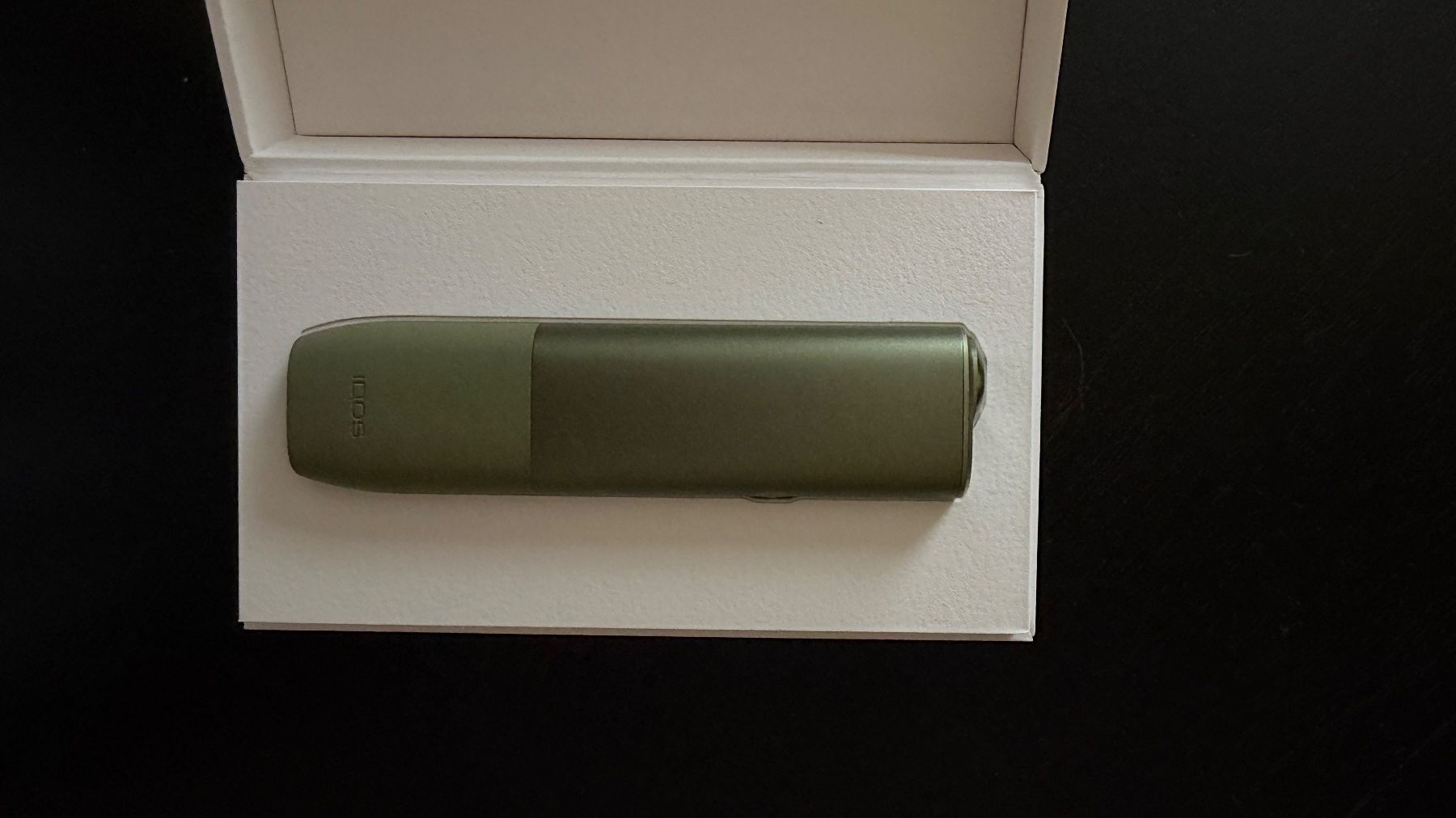 Iqos Altri Prodotti per fumatori: IQOS Iluma – Nuovo (secondo la descrizione) da Zürich venduto da pre_vy7t 2