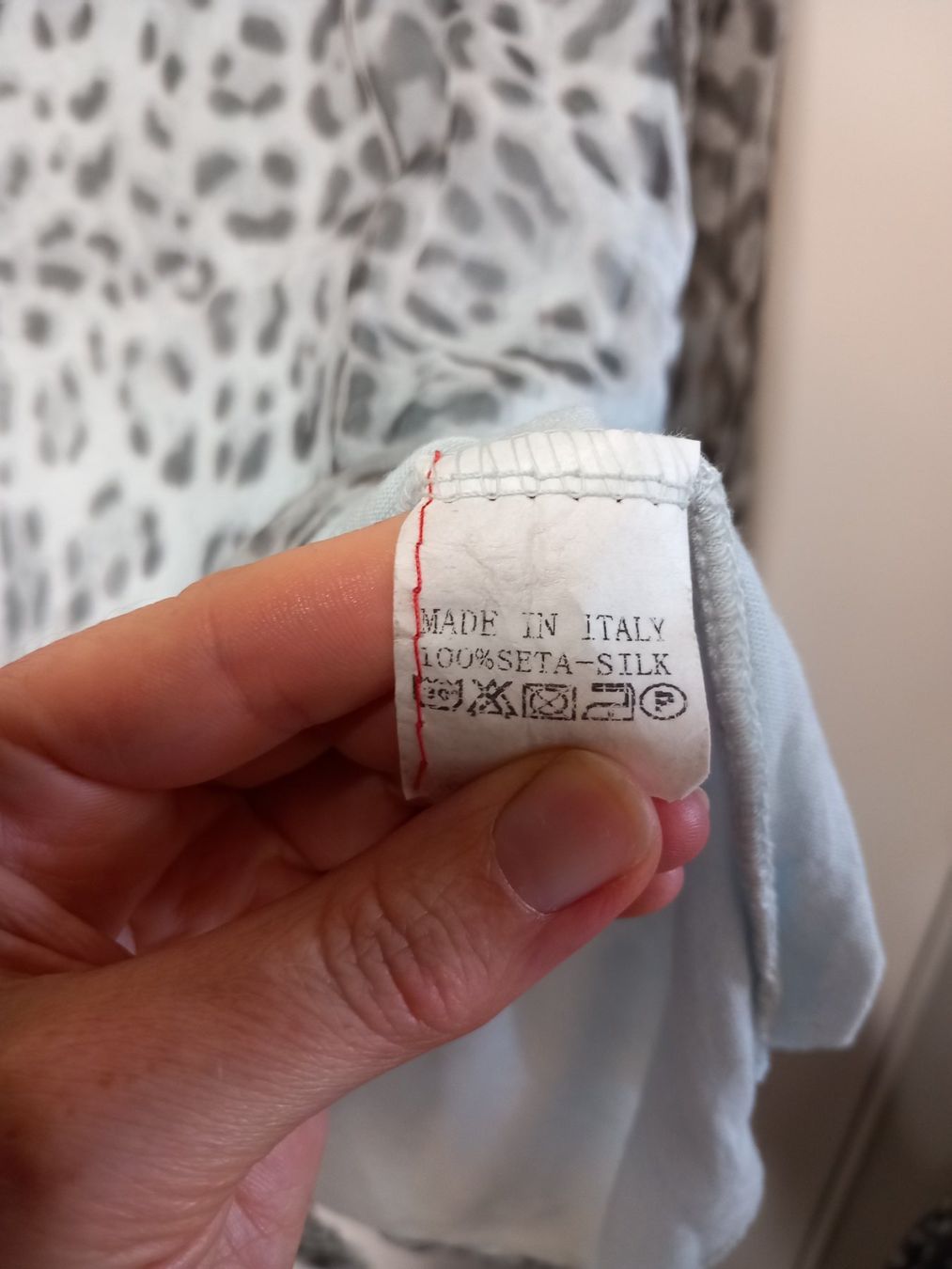 Camicette: Seidenshirt Bluse in Gr.M – Usato da Gwatt (Thun) venduto da umwelt-brocki 3