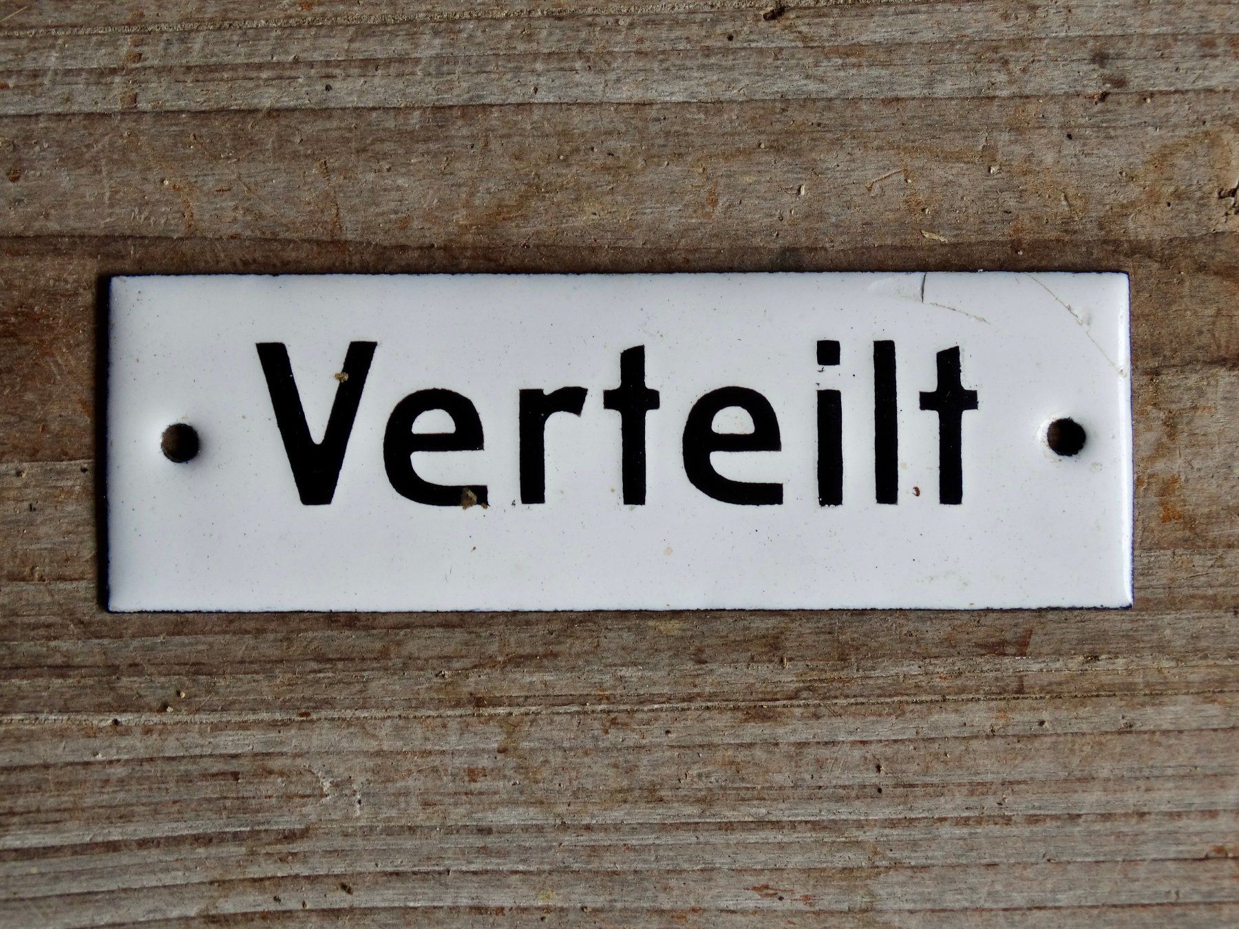 Insegne: antikes Emailschild  "Verteilt" f.Papiersammlung/Eisensammlu – Usato da Grossaffoltern venduto da Bessy202