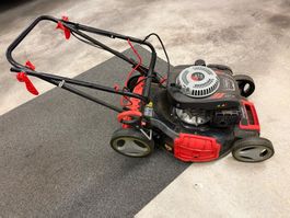 Rasenmäher Scheppach 224 cc, und Benzin dazu