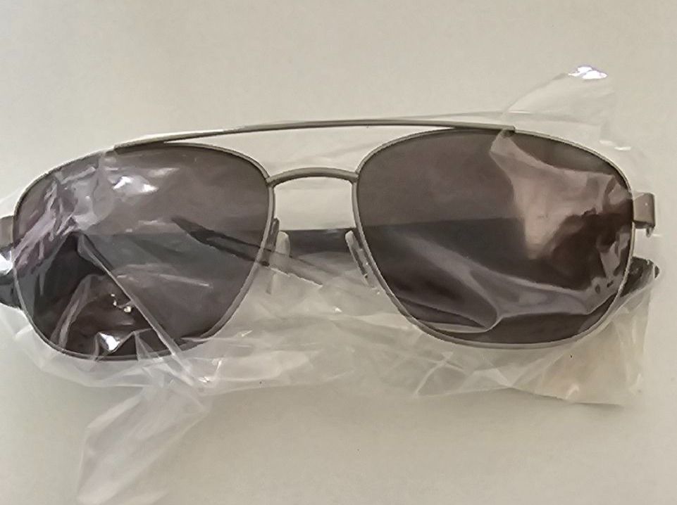 Tommy Hilfiger Occhiali & Lenti: Lunette TOMMY HILFIGER – Nuovo e nell'imballaggio originale da Aigle venduto da thom_as_7
