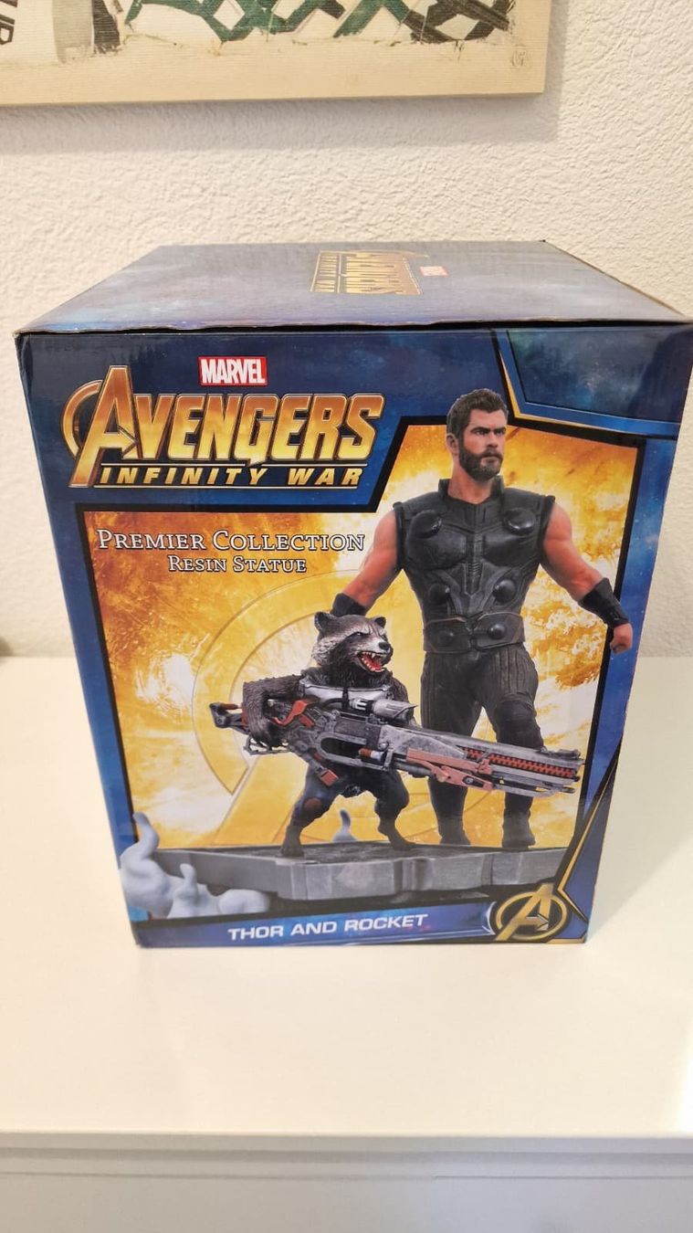 Statuette: Marvel Infinity War - Thor und Rocket - Mit OVP! – Usato da Rümlang venduto da VictorGM 3