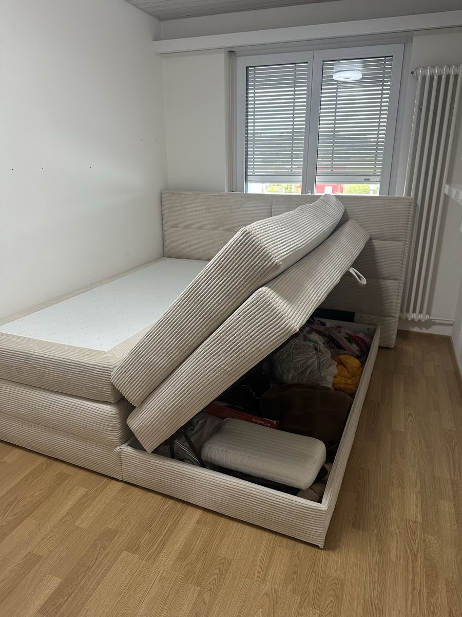 Letti: Bett 200x200 cm, mit Stauraum – Usato da Winterthur venduto da mar_72ky 1