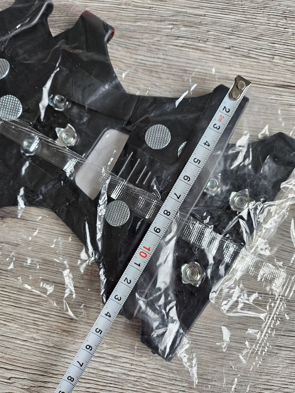 Sonstiges zum Bergsteigen & Wandern: Spikes gegen Rutschgefahr – Neu und originalverpackt aus Hunzenschwil von nudget 4