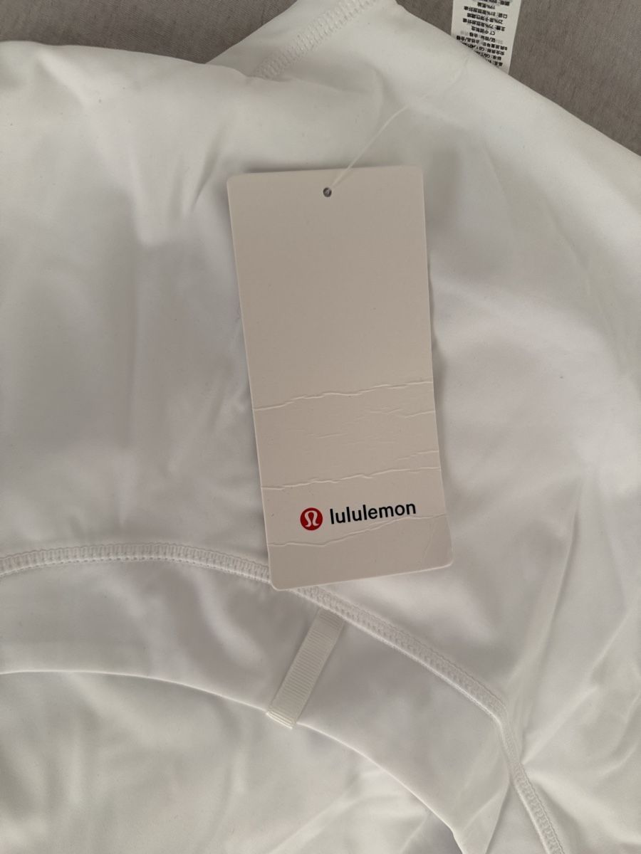 Lululemon Giacche: Lululemon weiss size 6 – Nuovo e nell'imballaggio originale da Muttenz venduto da Hera.DAL 4