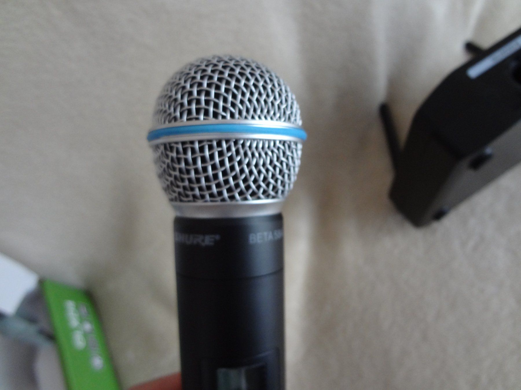 Shure Microfoni: Shure GLXD4 Beta 58a -  Microphone sans fil UHF set complet – Nuovo e nell'imballaggio originale da Aigle venduto da Prunellita 5