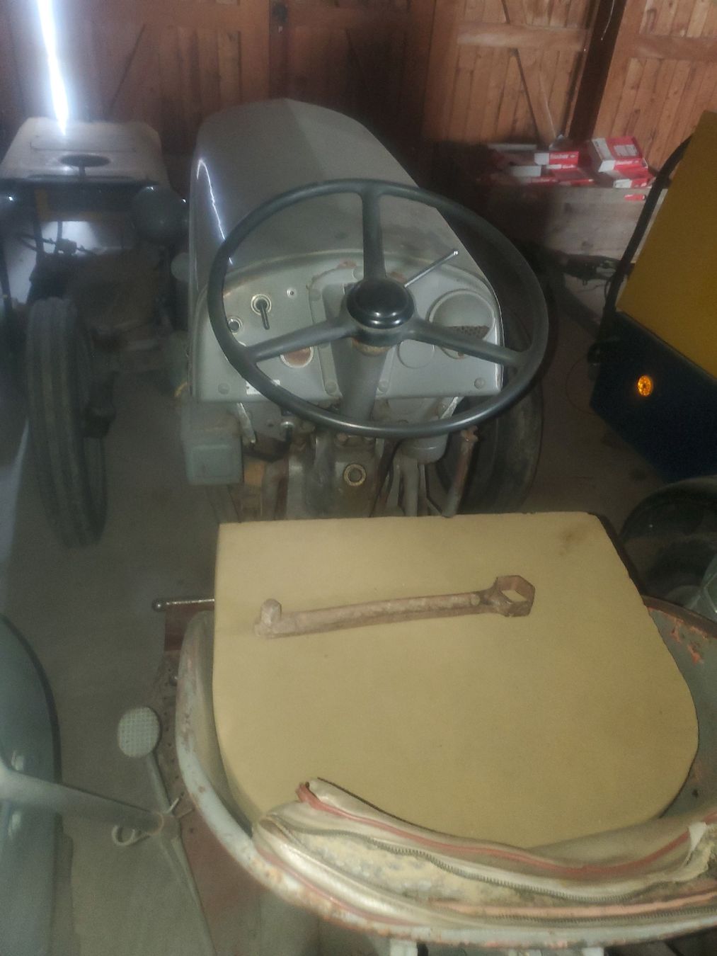 Trattori: TRAKTOR Massey Ferguson – Usato da Hagenbuch ZH venduto da Jerremi 3