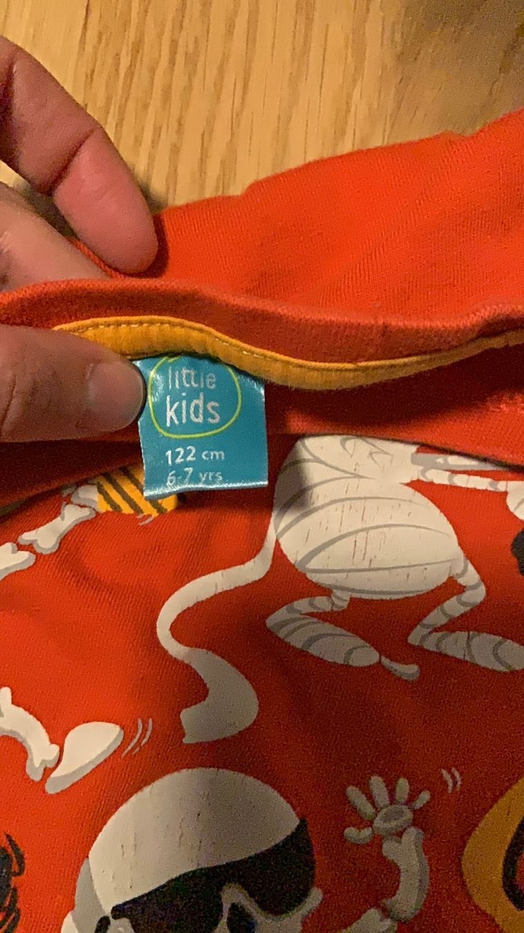 Maglioni & Felpe: Kinder Langarmshirt Gr.122 – Usato da Zürich venduto da bur_6jq9 1