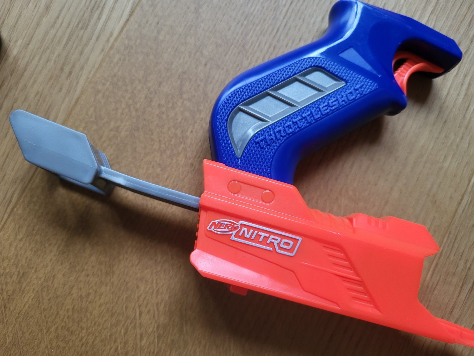 Hasbro Giocattoli: HASBRO Nitro Throttleshot Blitz inkl. 4 Autos – Usato da Richterswil venduto da Rem2011 2