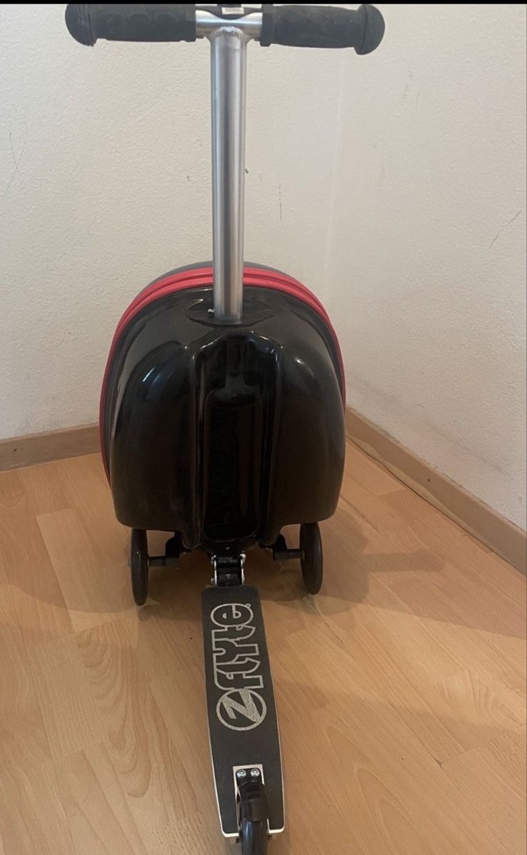 Altro in Aeronautica: Zinc Flyte Midi Case Scooter - Snapper The Shark – Usato da Wohlen AG venduto da rol_8r5l 3