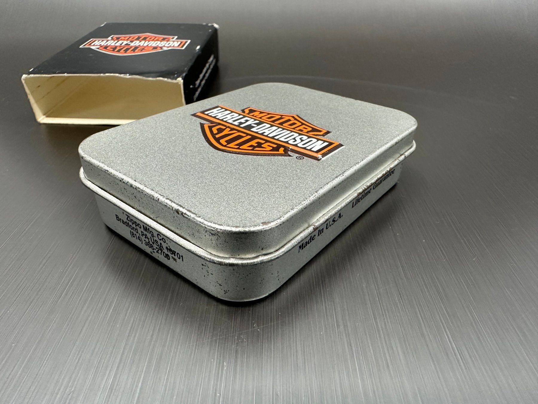 Zippo Briquets: Zippo Harley Davidson, 200HD H308, H-D Globe – D'occasion à Arisdorf par Liquidus 7