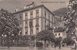 Fleurier, Hôtel de la Fleur de Lys, animée, circulée 1914