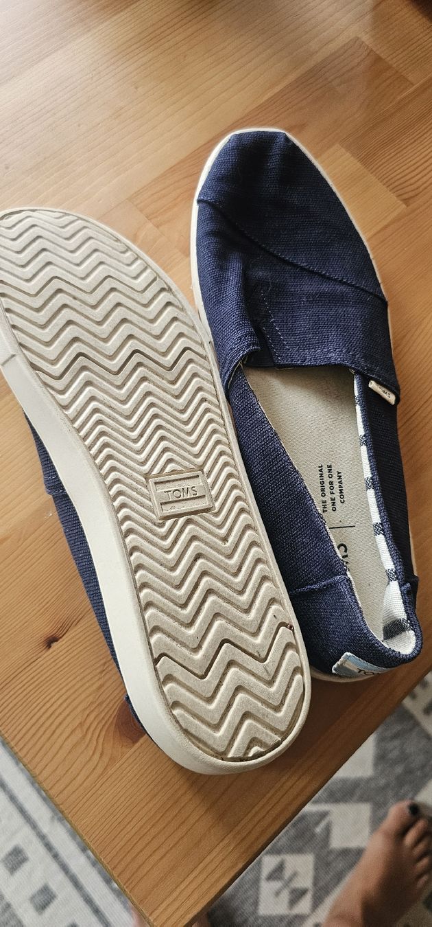 Toms Herrenschuhe: TOMS Espadrilles wie neu – Gebraucht aus Beckenried von san_27bd 1