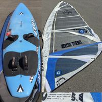 Windsurfboard mit Segel und Zubehoer guter Zustand