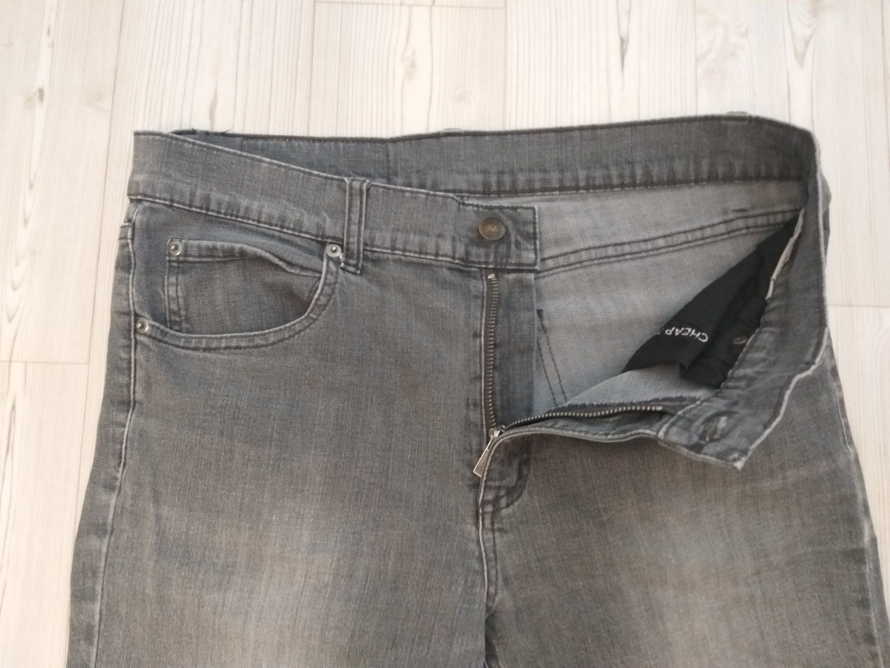Jeans: CHEAP MONDAY  Jeans  Taille / Grosse W 33 L 32..... – Gebraucht aus Cossonay-ville von Super-Price-Quality 2