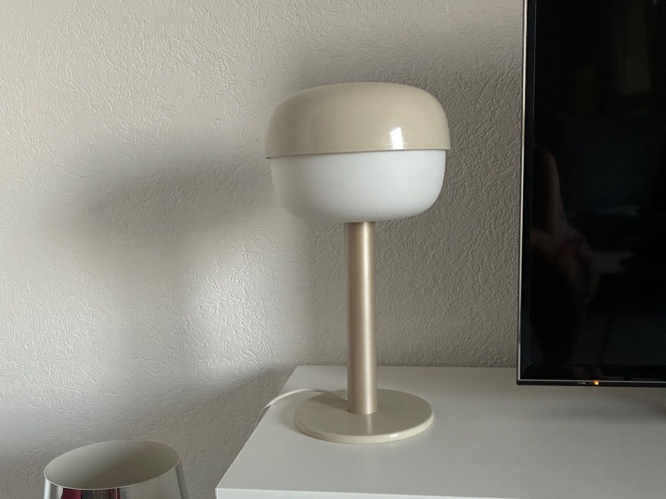 Ikea Lampes: Lampe de table – D'occasion à Neuchâtel par RitaLaura
