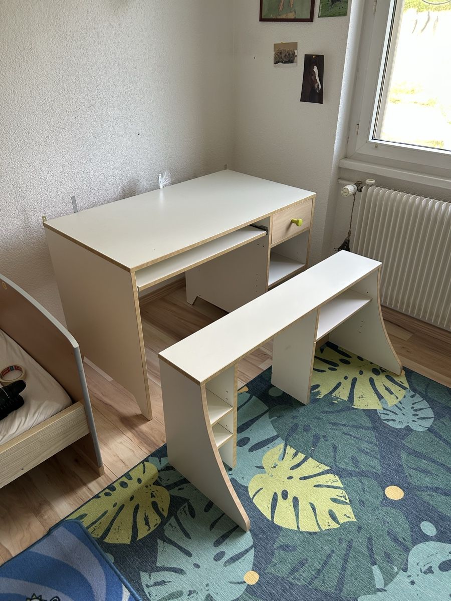 Schreibtische: Bureau d’enfant – Gebraucht aus Les Bois von Fabrice_Delevaux 3