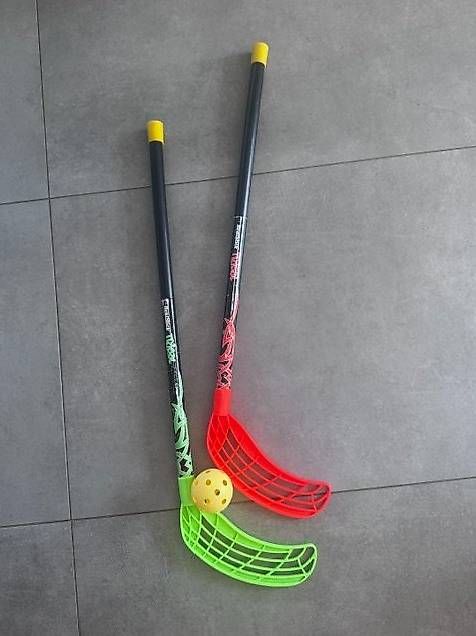Jouets: Fun Hockeyschläger mit Ball – D'occasion à Männedorf par nestema