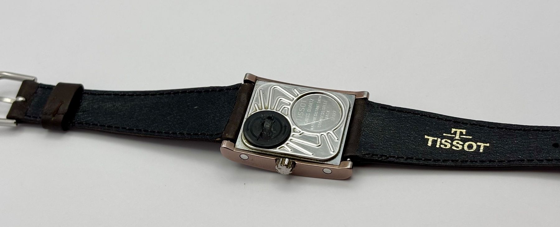 Tissot Montres: VINTAGE-KLASSIKER TISSOT TWO TIMER – D'occasion à Rorschach par ZeitWerk.10 9