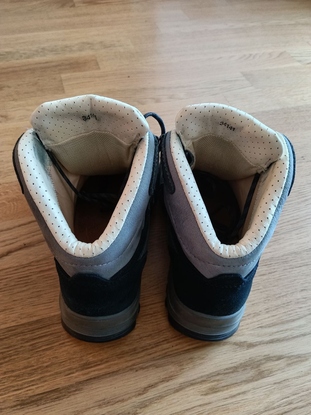 Hanwag Scarpe da donna: Wanderschuhe Gr. 40 – Usato da Zürich venduto da kat_g5w7 4