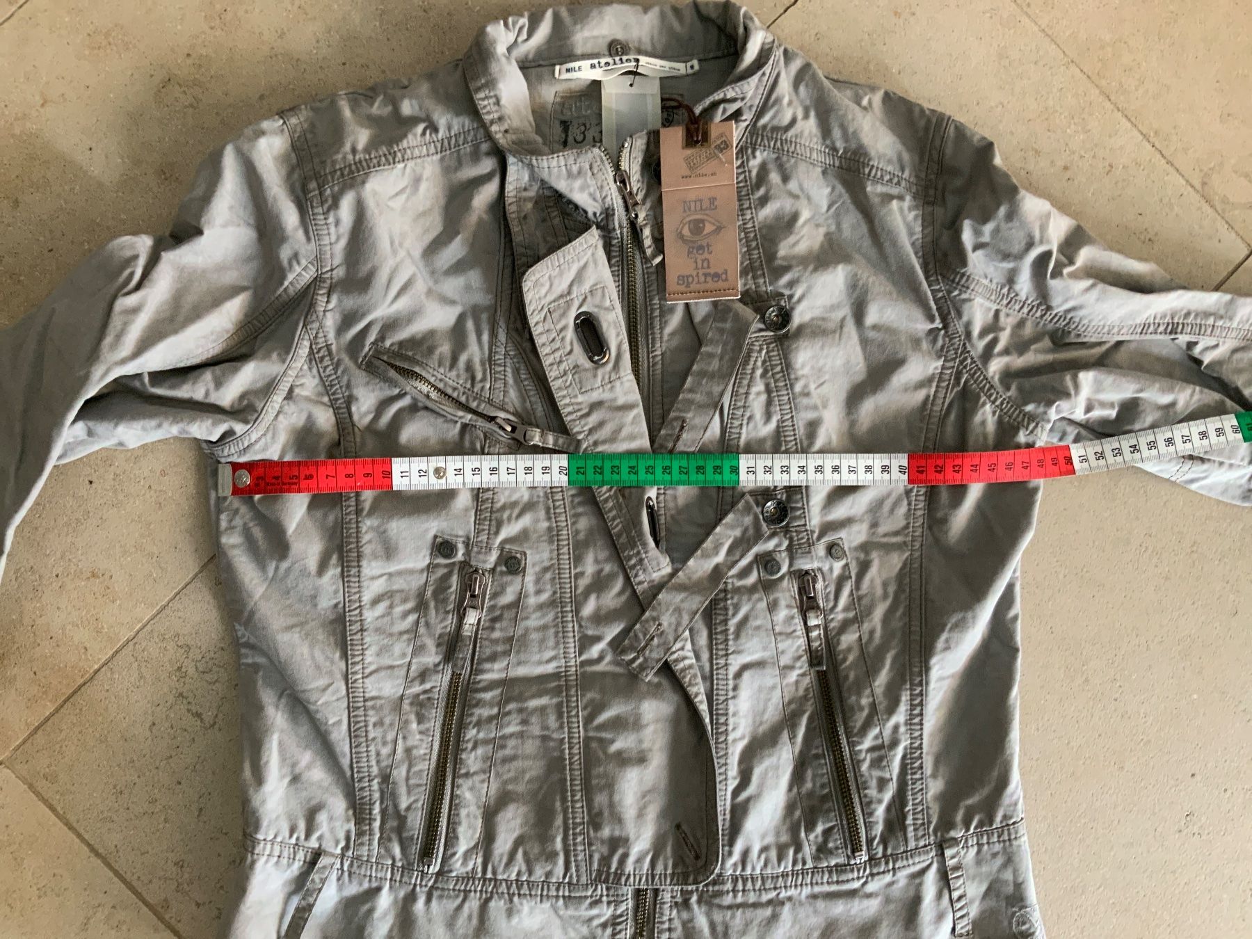 Nile Giacche: Nile Damen Jacke M Neu – Nuovo e nell'imballaggio originale da Buchs SG venduto da Sunie 1