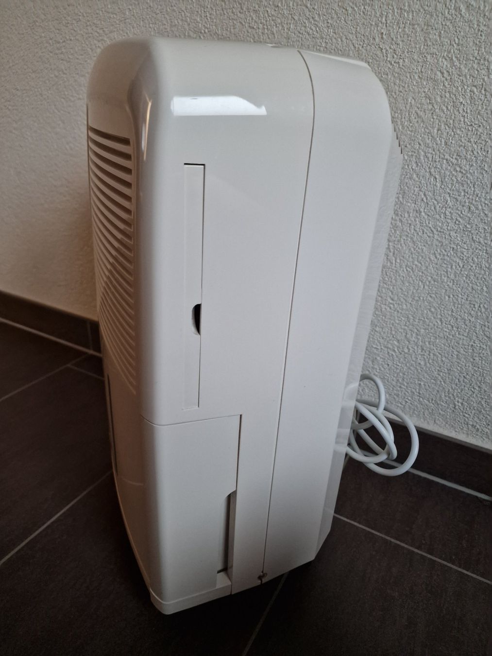 Luftentfeuchter: Luftentfeuchter Duracraft, ab nur Fr. 1.- !!! – Gebraucht aus Plasselb von PistenBully 1