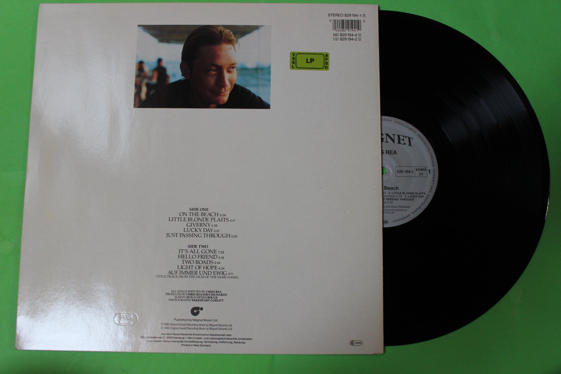Dischi in vinile: Chris Rea - On the Beach LP Vinyl 1986 – Usato da Tübach venduto da JamesStone 2