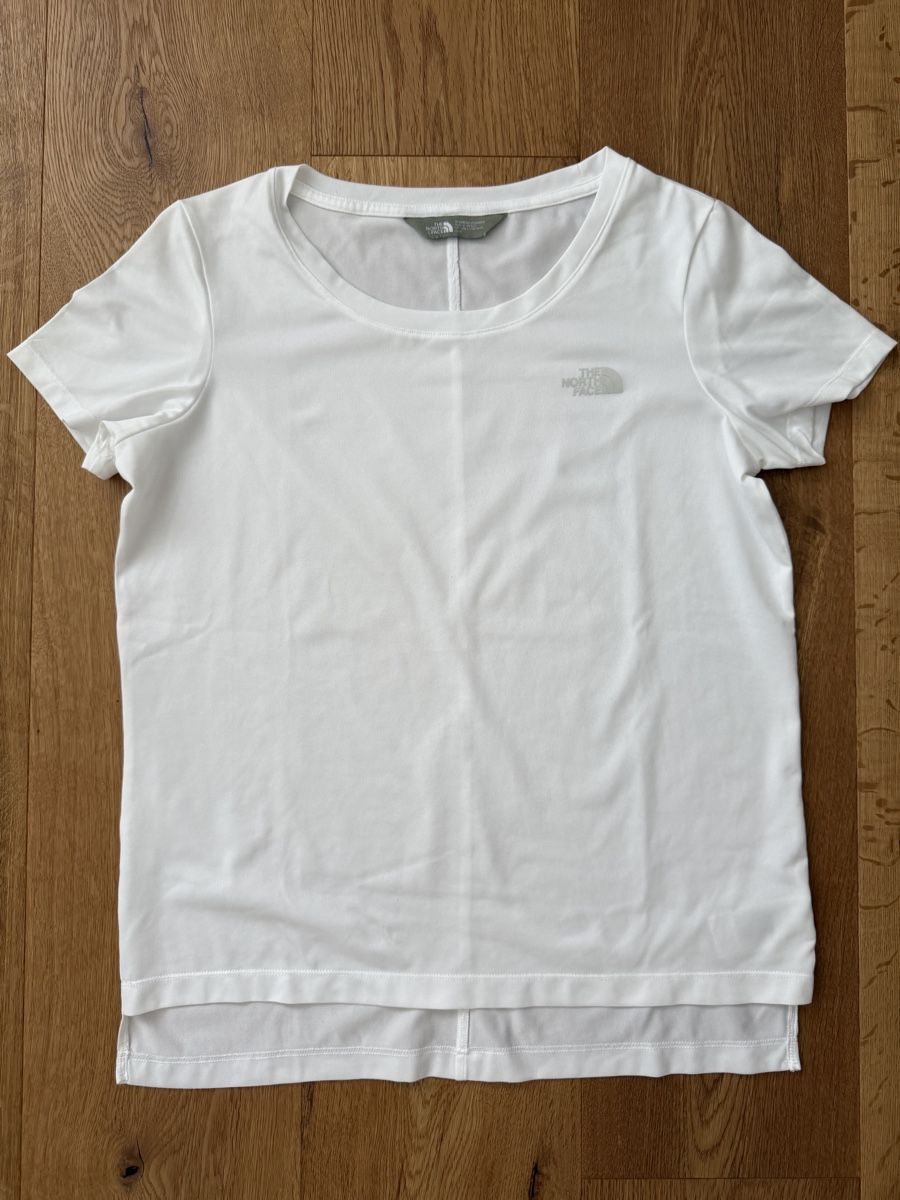 North Face T-shirt: The North Face Tshirt, Gr. S – Usato da Interlaken venduto da fbnscl