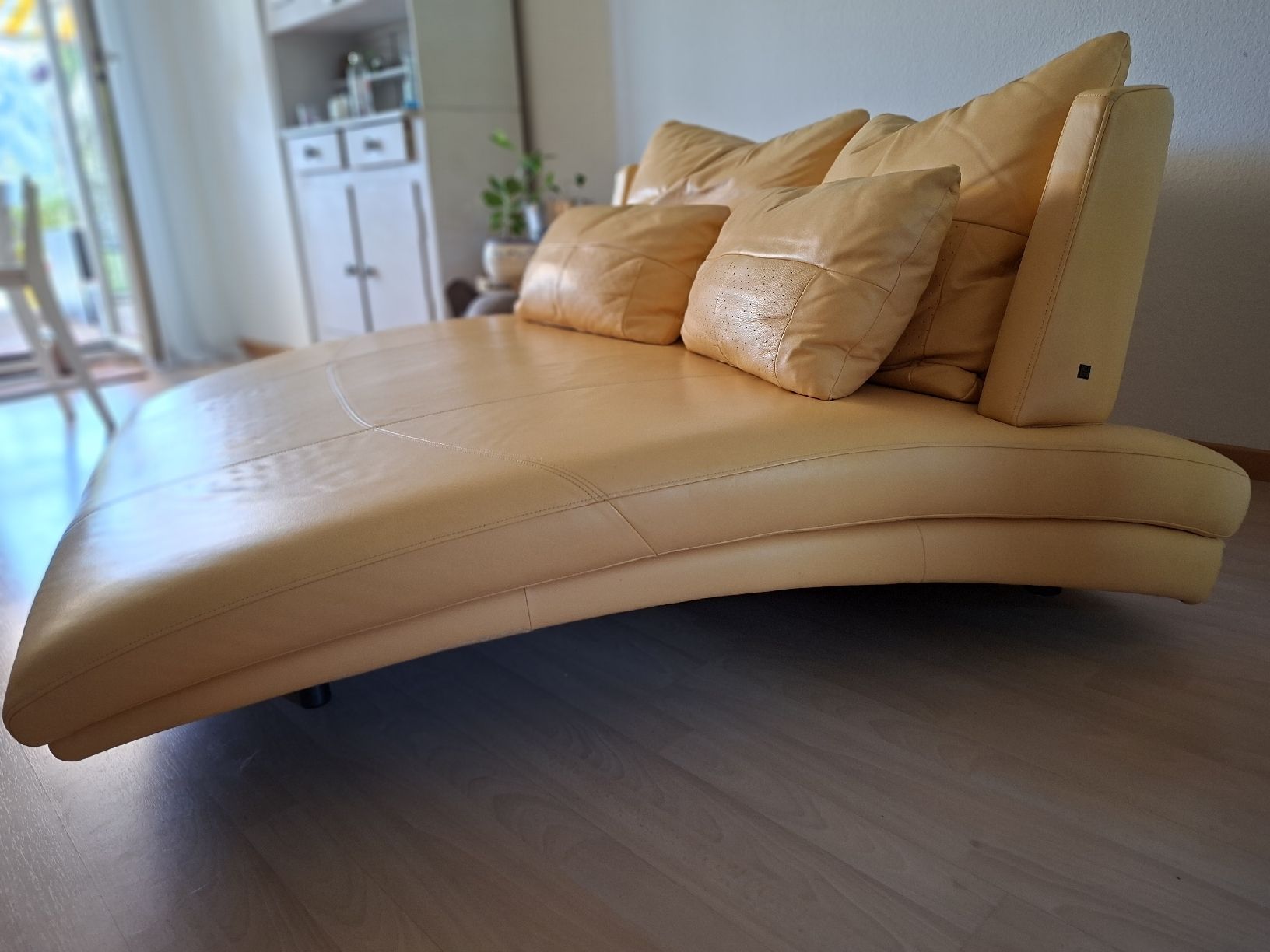 Divani: Rolf Benz Liegesofa gelb – Usato da Elgg venduto da Bijou2010 2
