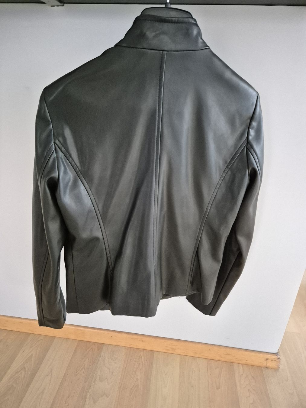 Benetton Giacche: Benetton Lederjacke – Usato da Rotkreuz venduto da tat_8zds 1