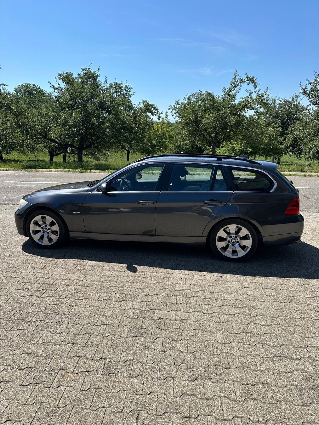 BMW Autos: BMW 325d Touring – Gebraucht aus Zuckenriet von DGZ2020 2
