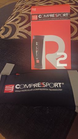 Compressport R2 Veino-Muscular noir