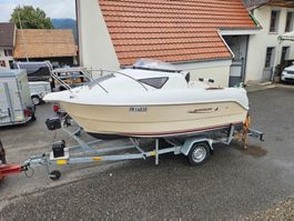 Motorboot Quicksilver cabin 460 / 8 PS