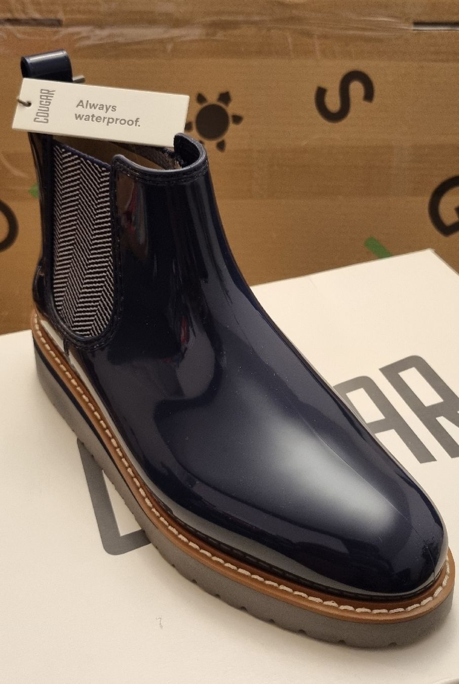 Cougar Scarpe da donna: NEW Cougar Kensington Gloss Solid - Rain Boot (37) – Nuovo e nell'imballaggio originale da Wabern venduto da ravi3084