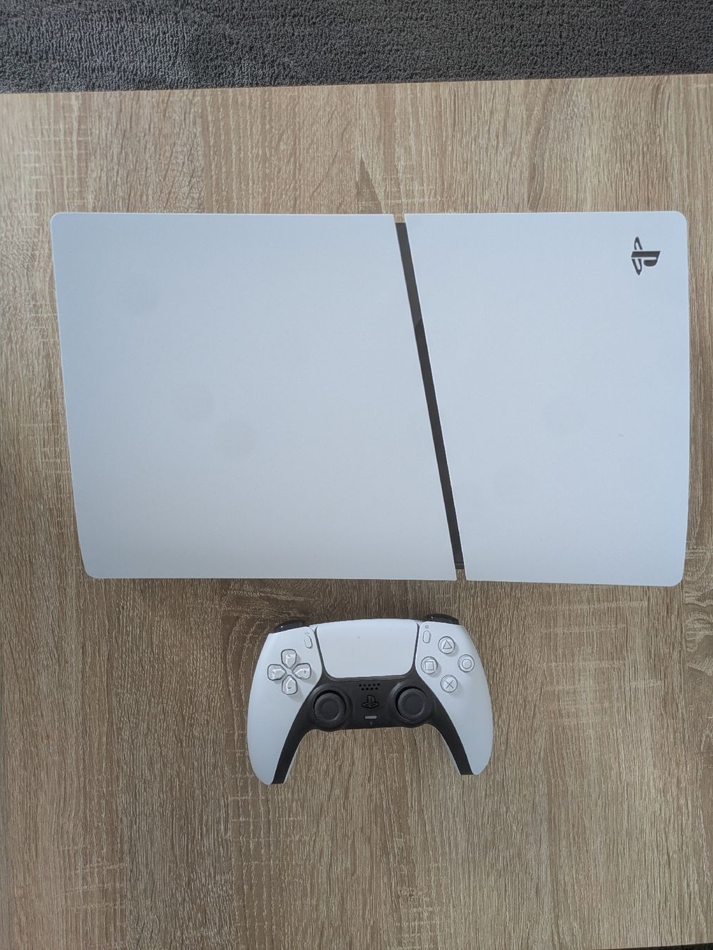 Sony Console: Sony Playstation 5 Slim édition numérique – Nuovo (secondo la descrizione) da Granges-Marnand venduto da abi_rtx8 1