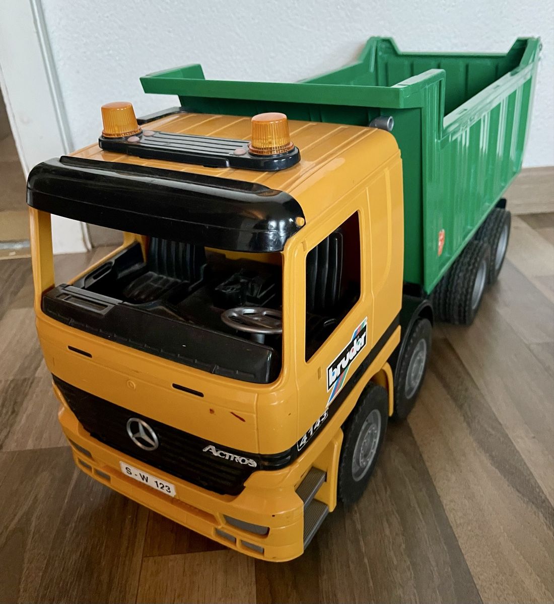 Bruder Spielzeuge: Bruder Kipp LKW – Gebraucht aus Birr von himmelblau015 1