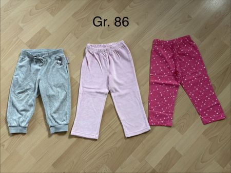 3 Hosen Set, Disney, Hello Kitty, Gr. 86 top Zustand 