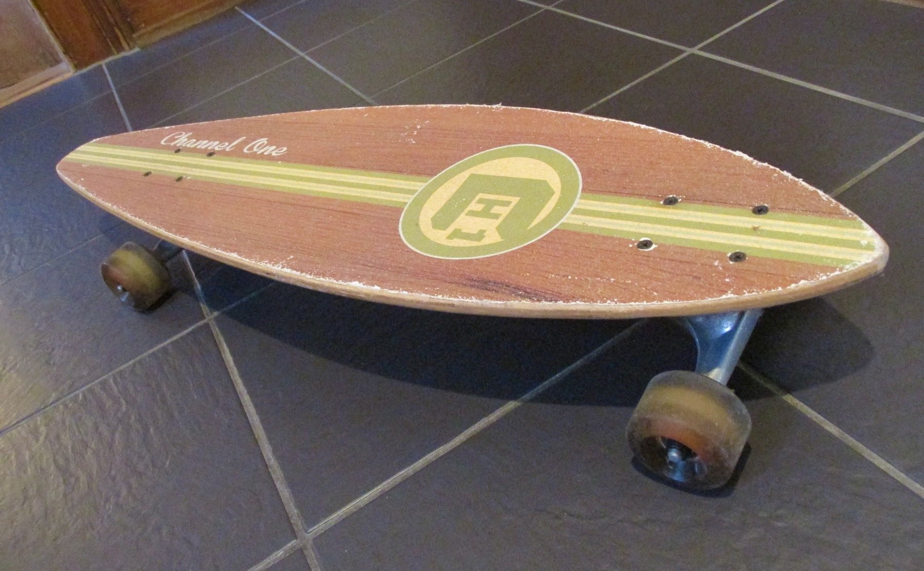 Skateboards: Vintage - Skateboard / Longboard von channel one – D'occasion à Winterthur par mat_q5d5