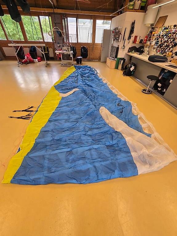Sport dell'aria & Aquiloni: Advance Alpha 7 28 blau – Usato da Matzendorf venduto da Flugschule-Jura