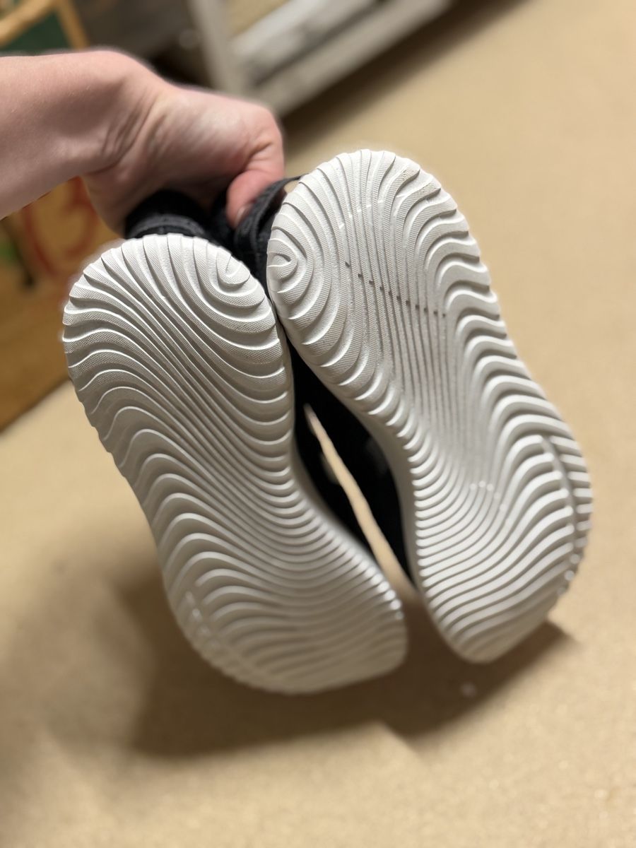 Adidas Herrenschuhe: Adidas Sneaker, Grösse 39 1/3 – Neu (gemäss Beschreibung) aus Winterthur von m.ro. 2