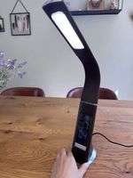 LED Schreibtischlampe mit Uhr und Thermometer dunkelbraun