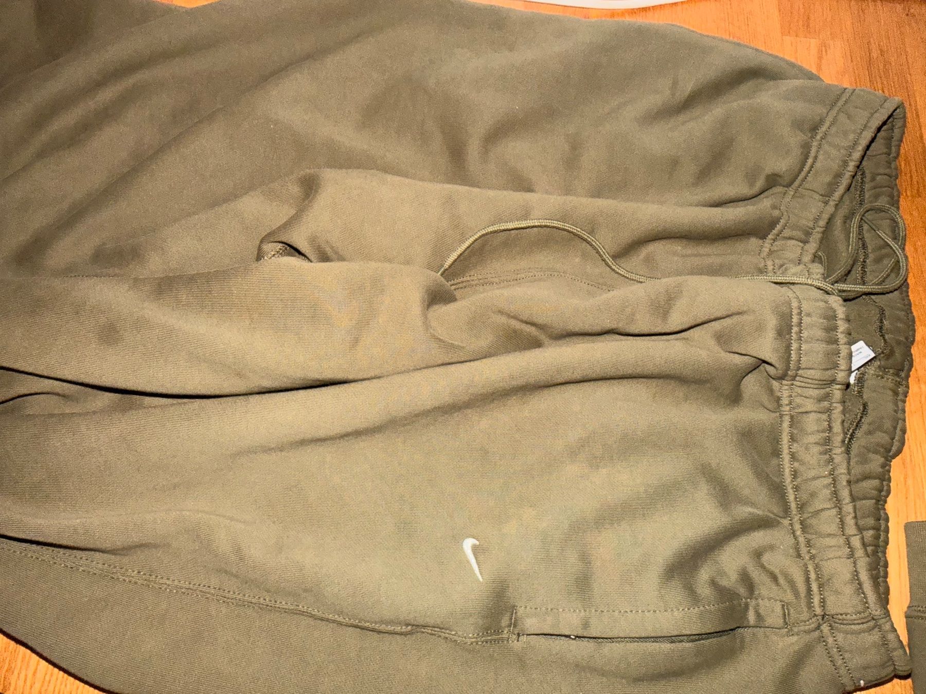 Nike Jumpsuits: Nike Traineranzug XXL – D'occasion à bülach par Happylion1 1