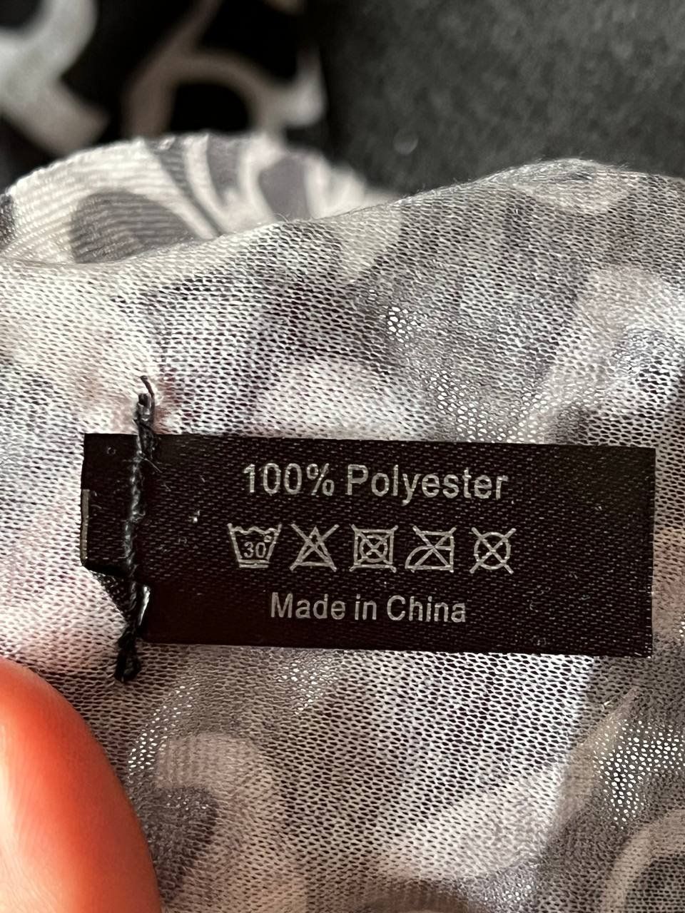 Foulards, Tücher & Schals: Neue Schal – Neu und originalverpackt aus Riehen von edu_92w7 5