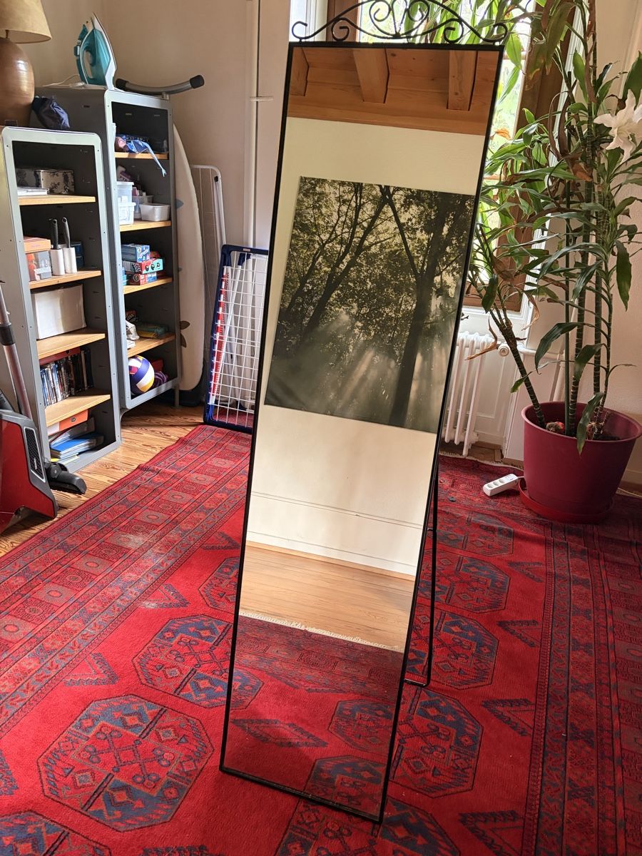 Miroirs: Miroir à pied Ikea – D'occasion à Petit-Lancy par jadyehyaa