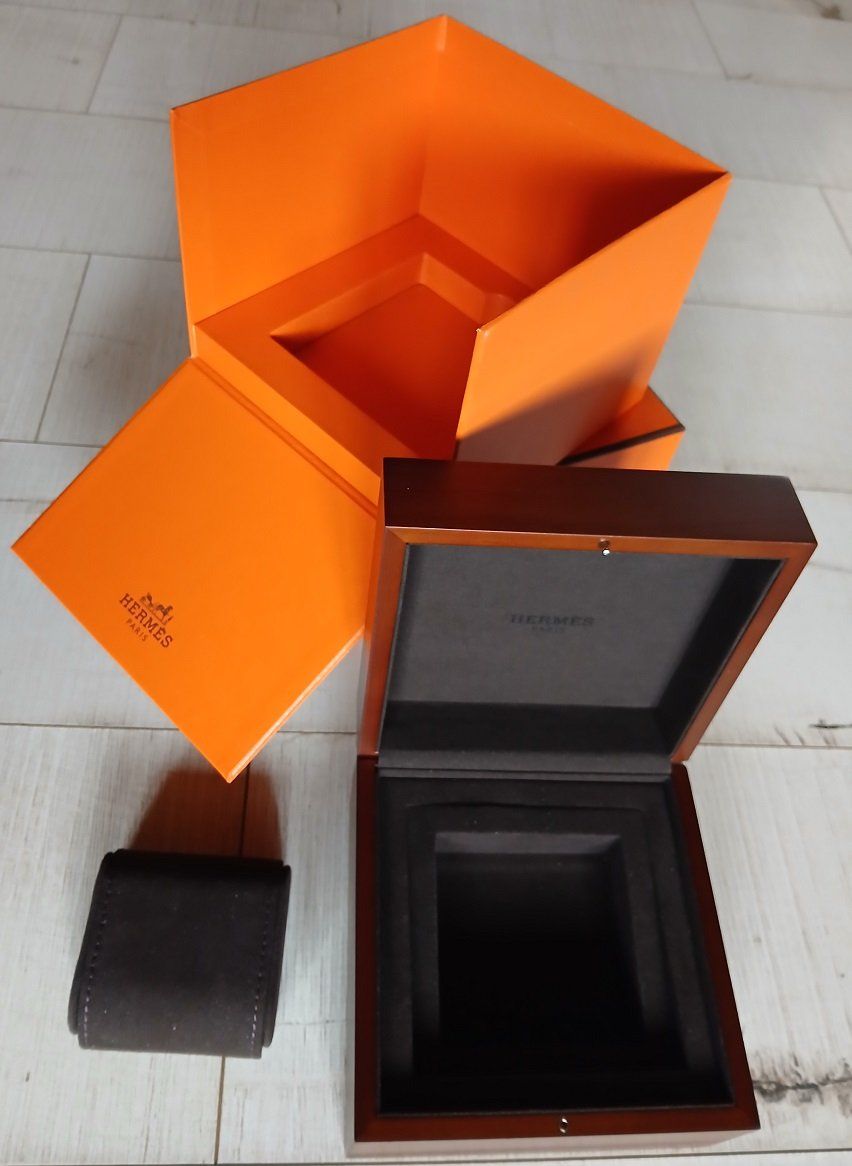 Hermès Scatole porta orologi: Hermes Uhren Box Holz – Usato da Saanen venduto da Kresaa 3