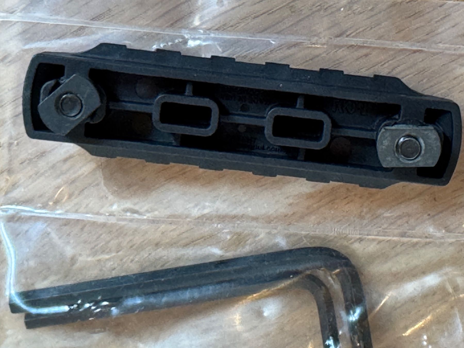 Jeux: BCM M-LOK Set Rail Section & QD Port – Neuf (Voir description) à Flawil par hallyi