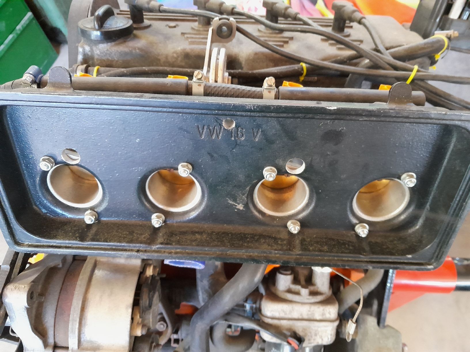 Volkswagen Toutes les pièces auto: VW Golf 16V Einzeldrossel  – D'occasion à Gonten par Giovanni015 2