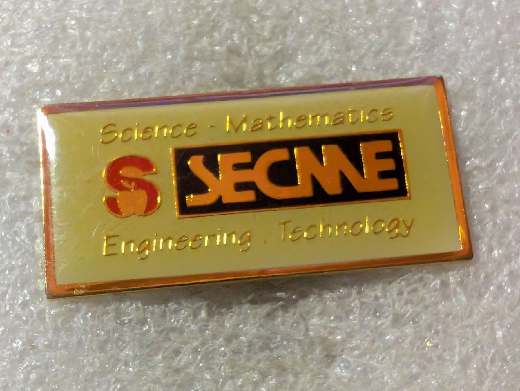 Placchette & Badge: Ansteckpin 130: Secme – Usato da Oppligen venduto da Pin-Fall-Shop